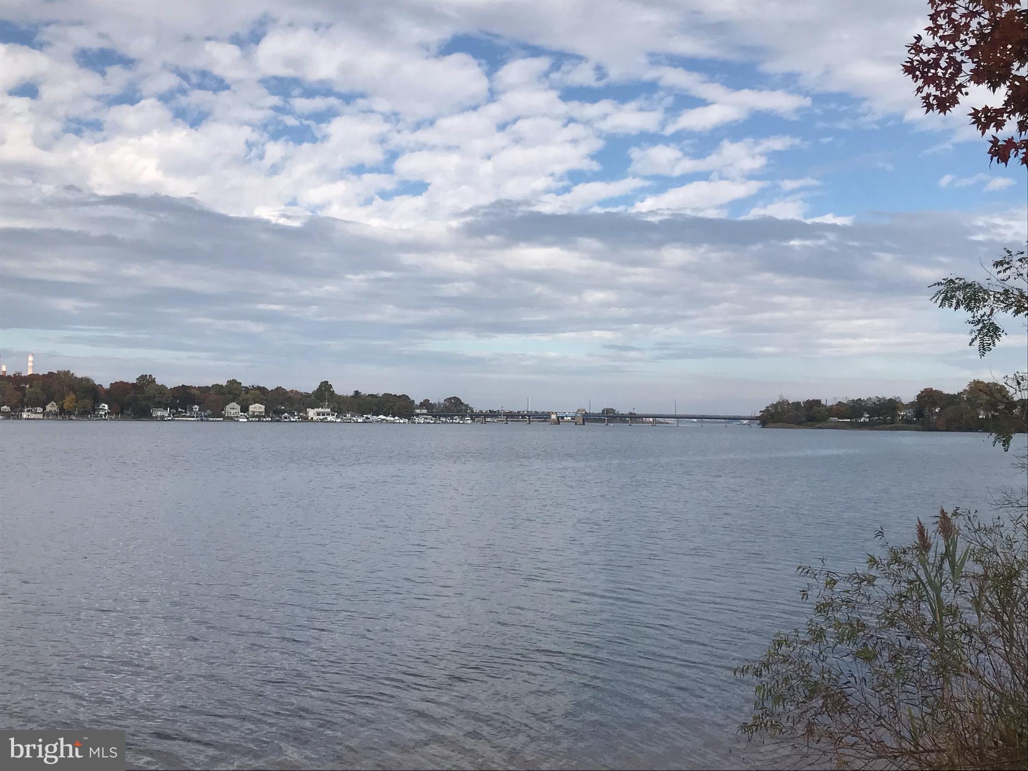 ELIZABETHS LANDING - Residential Lease