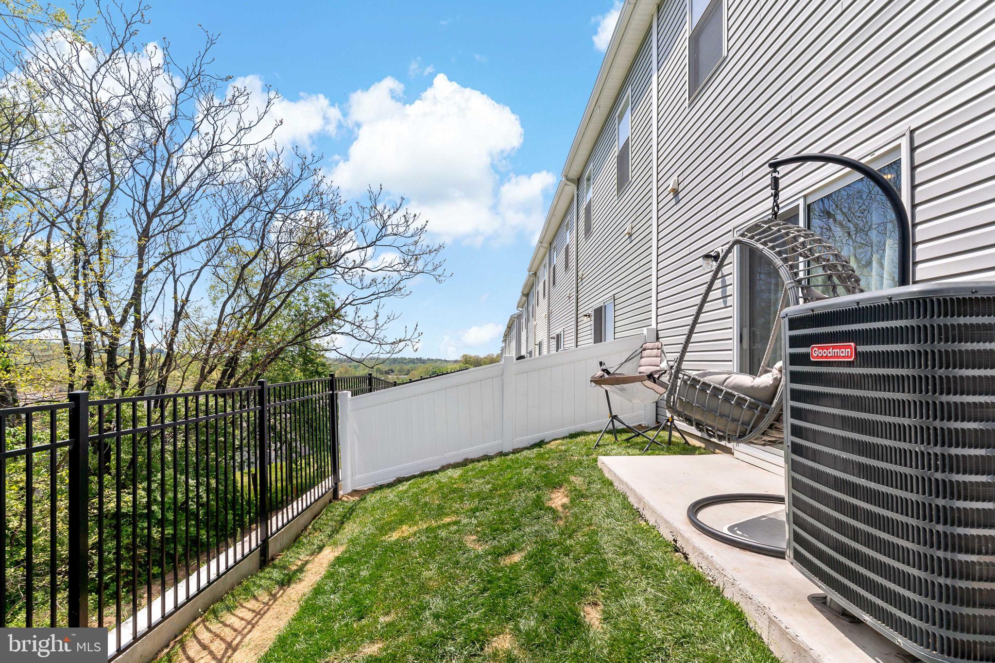 HOMEPLACE AT RIVERSIDE - Residential