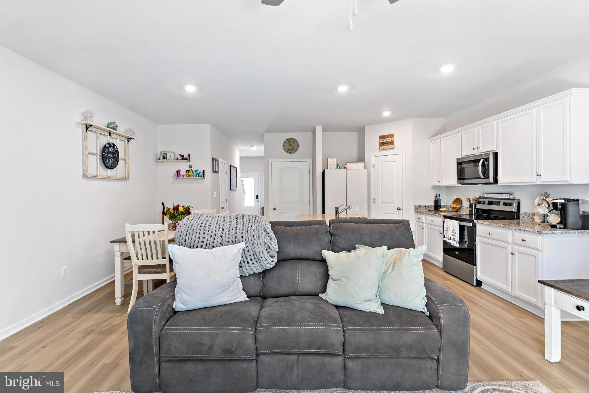 HOMEPLACE AT RIVERSIDE - Residential