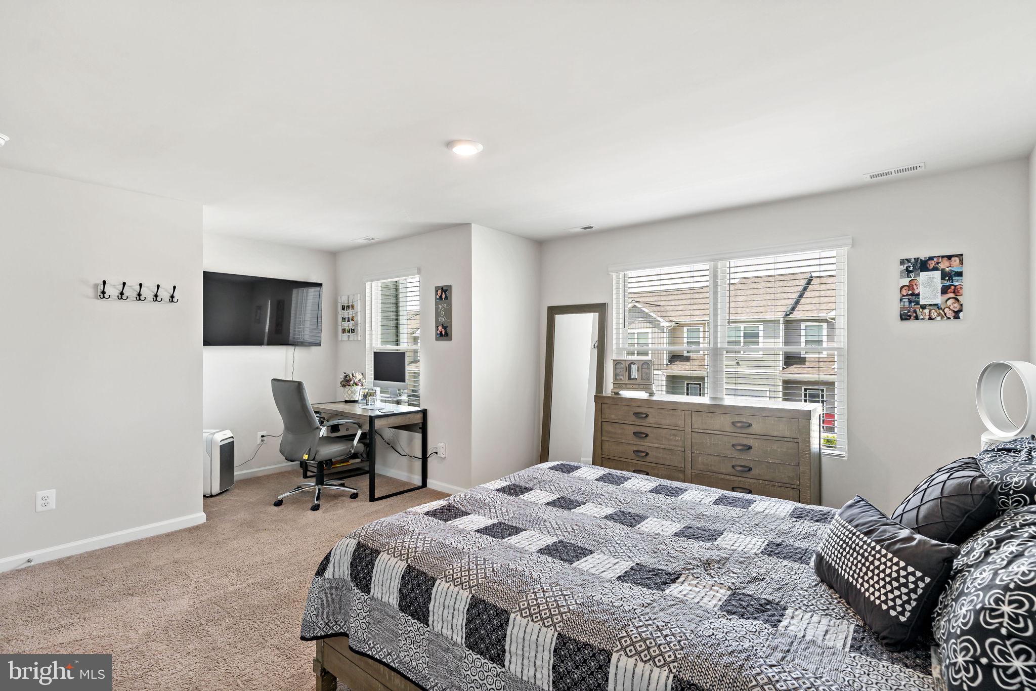 HOMEPLACE AT RIVERSIDE - Residential