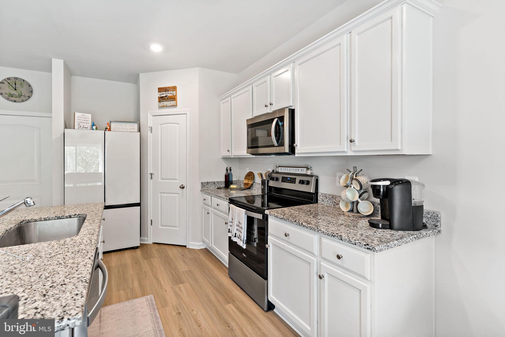 HOMEPLACE AT RIVERSIDE - Residential