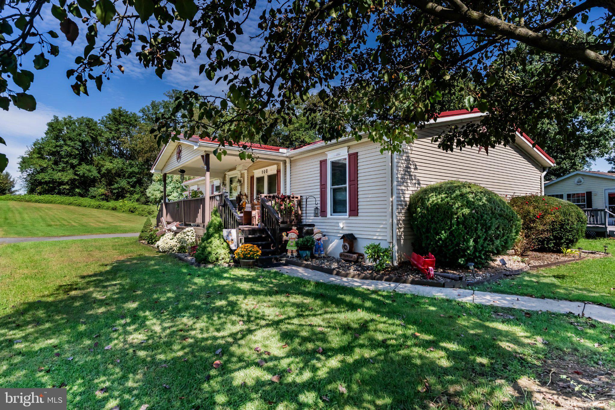 100 RUSTIC DRIVE
