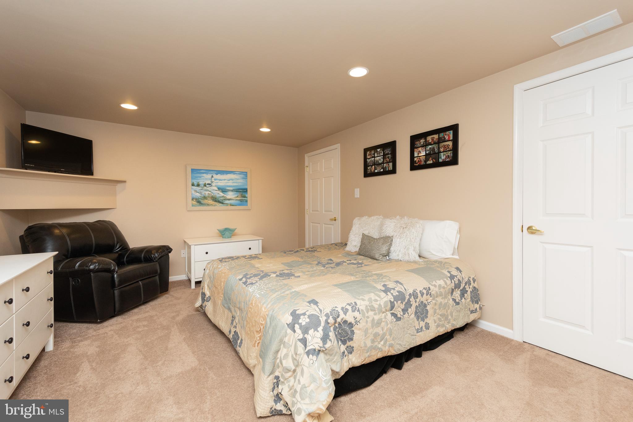 DUBLIN HUNT II - Residential