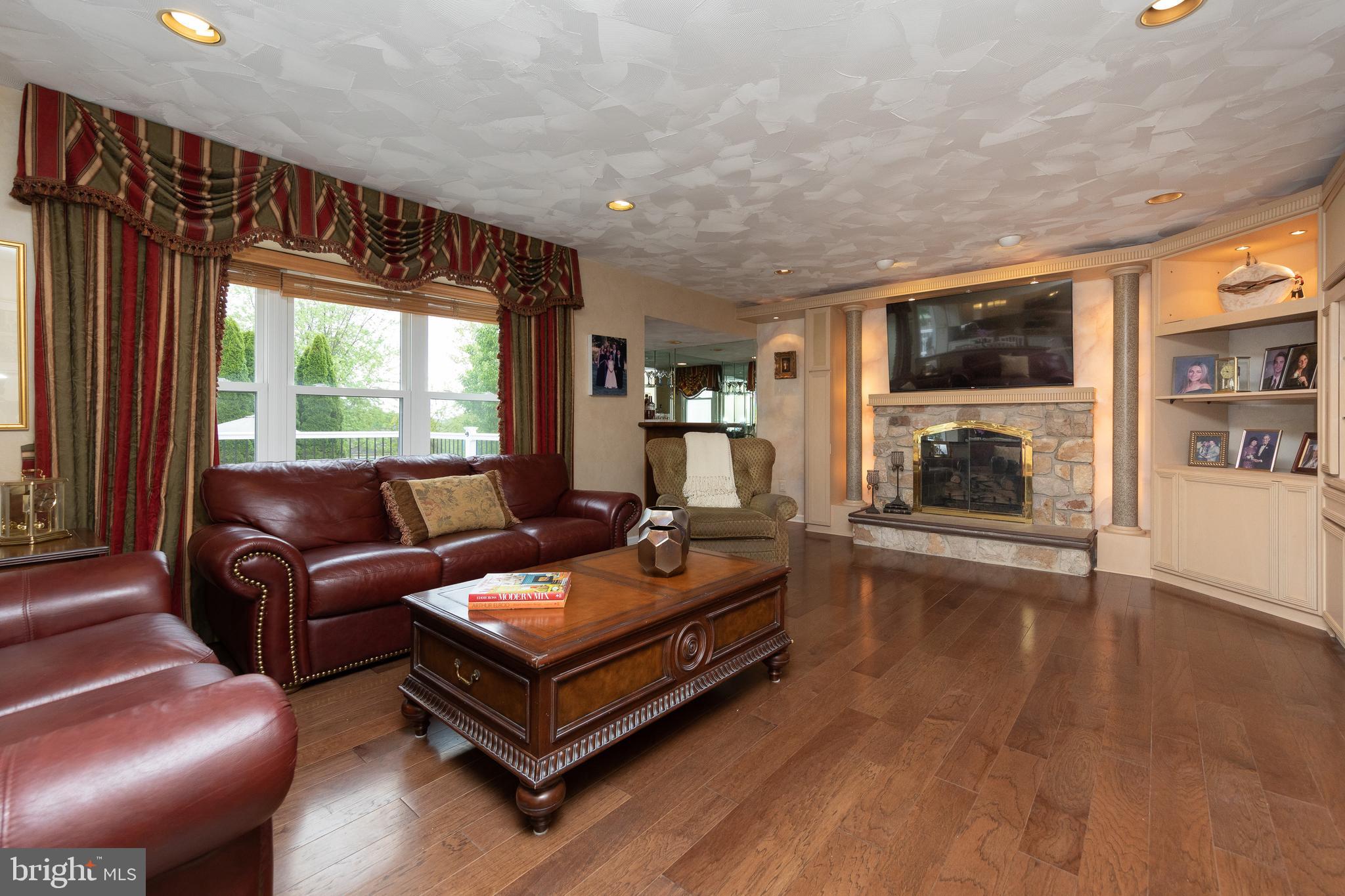 DUBLIN HUNT II - Residential