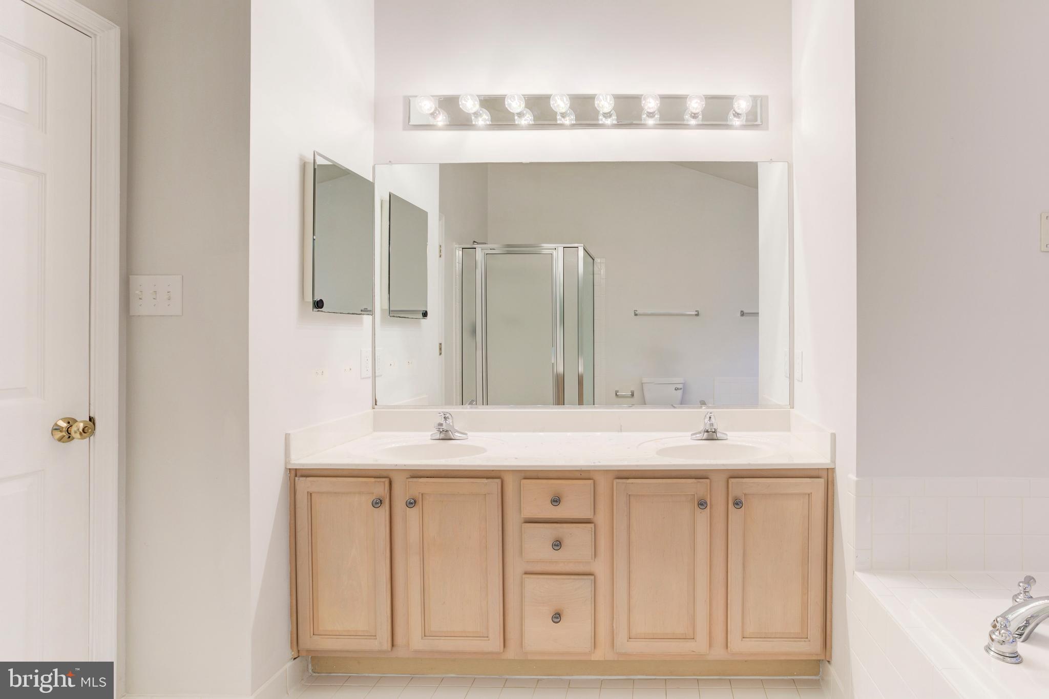 SOMERSET LANDING - Residential