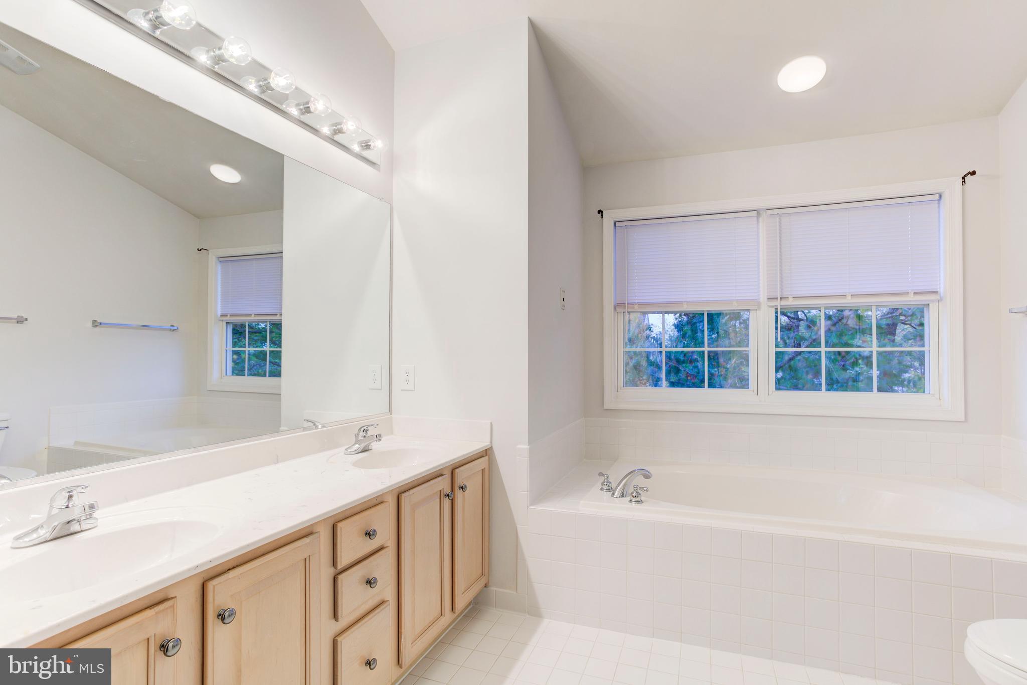 SOMERSET LANDING - Residential