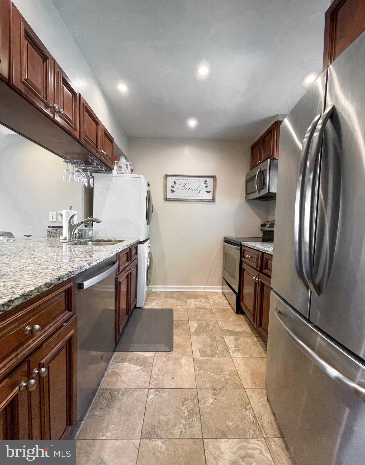 THE MEADOWS - Residential