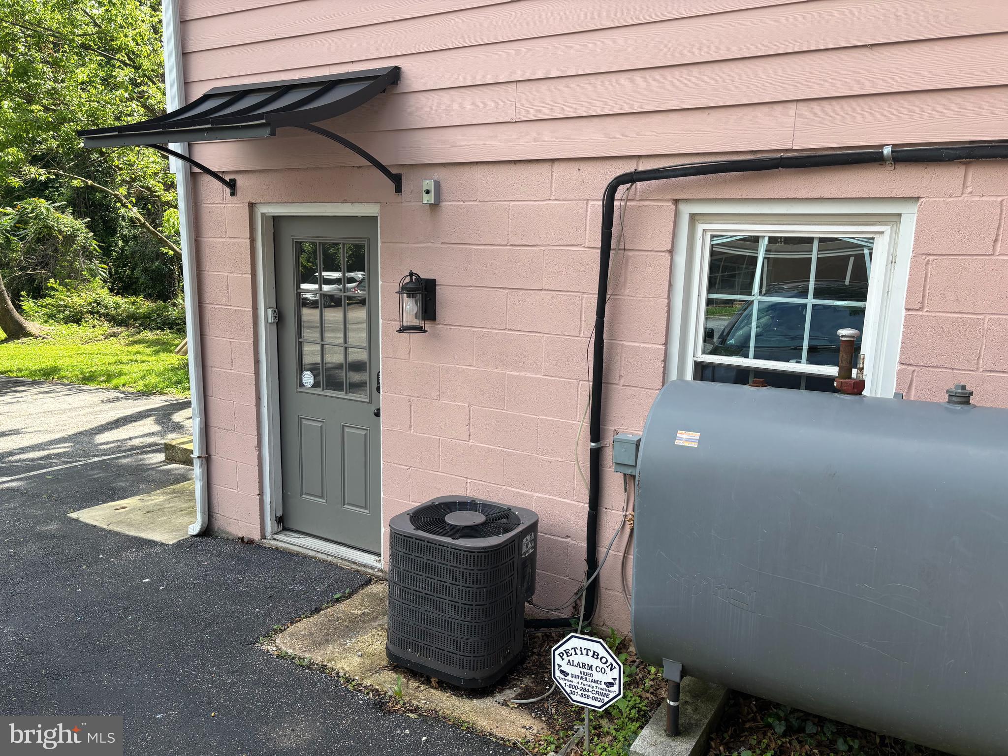 WEST ANNAPOLIS - Commercial Lease