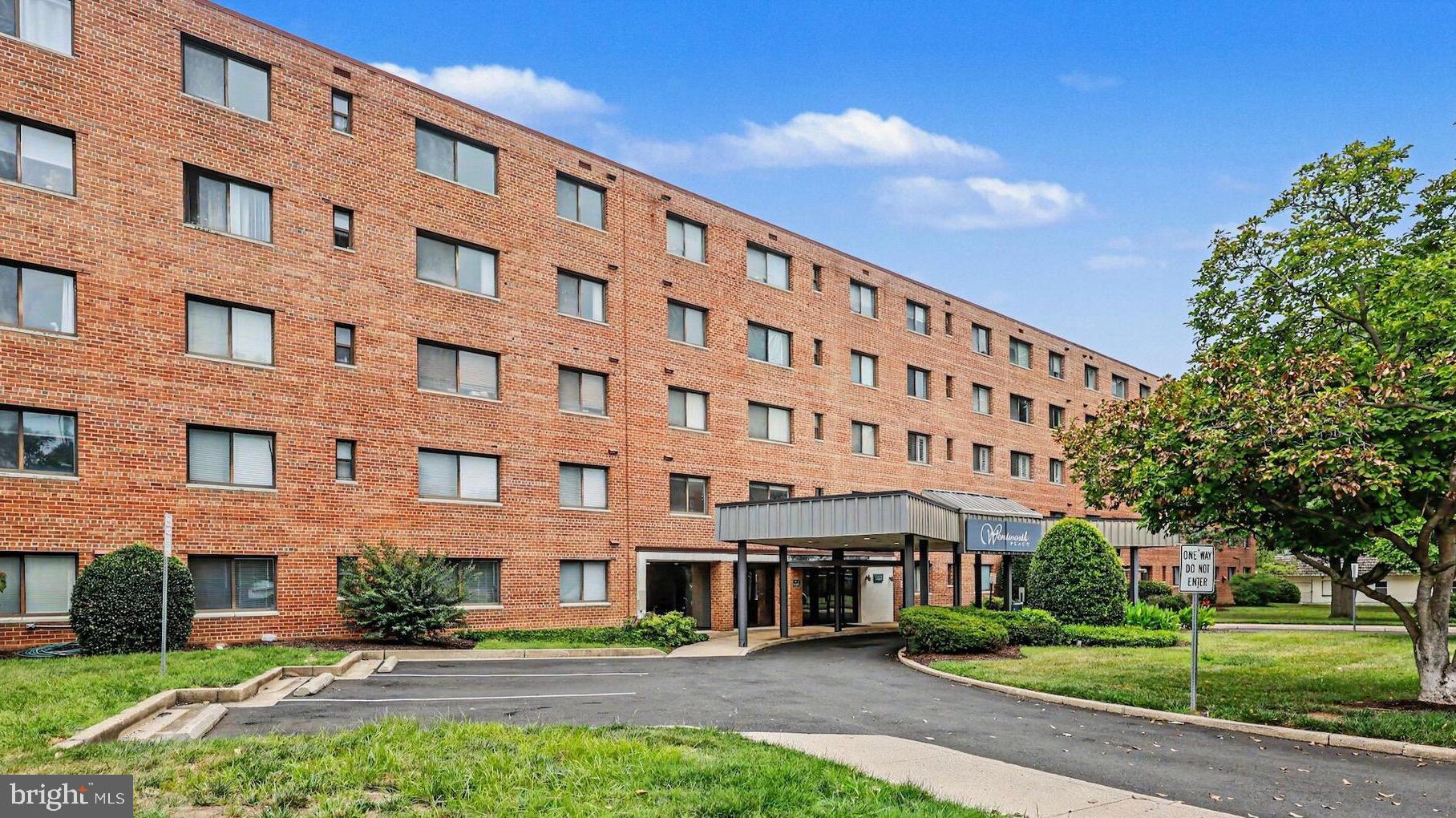 3515 WASHINGTON BOULEVARD 218