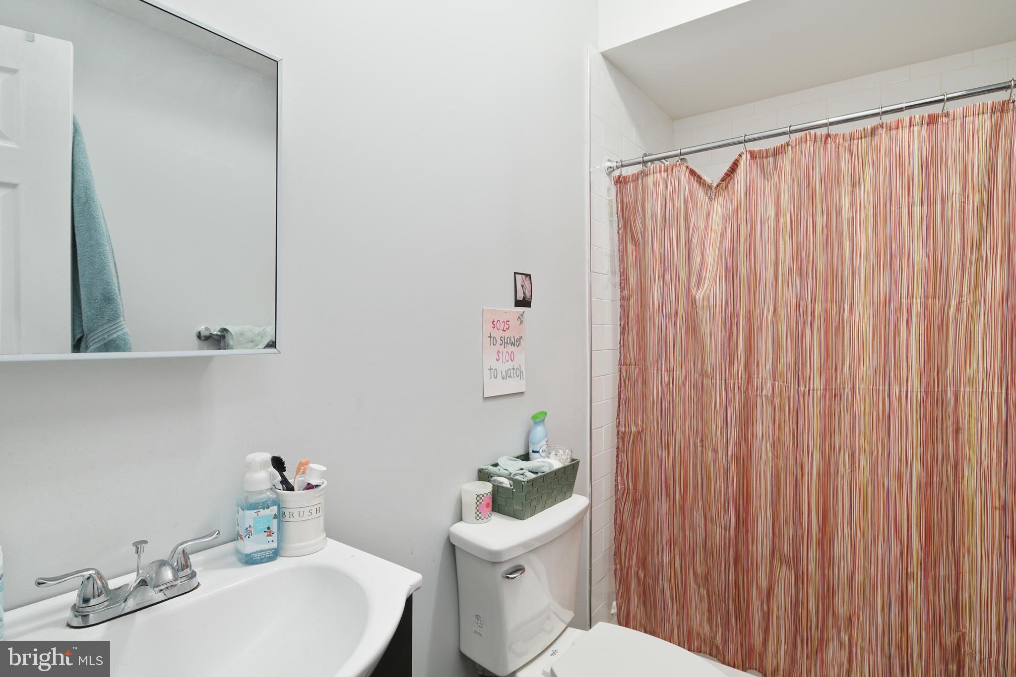 TEMPLE UNIVERSITY - Residential Lease