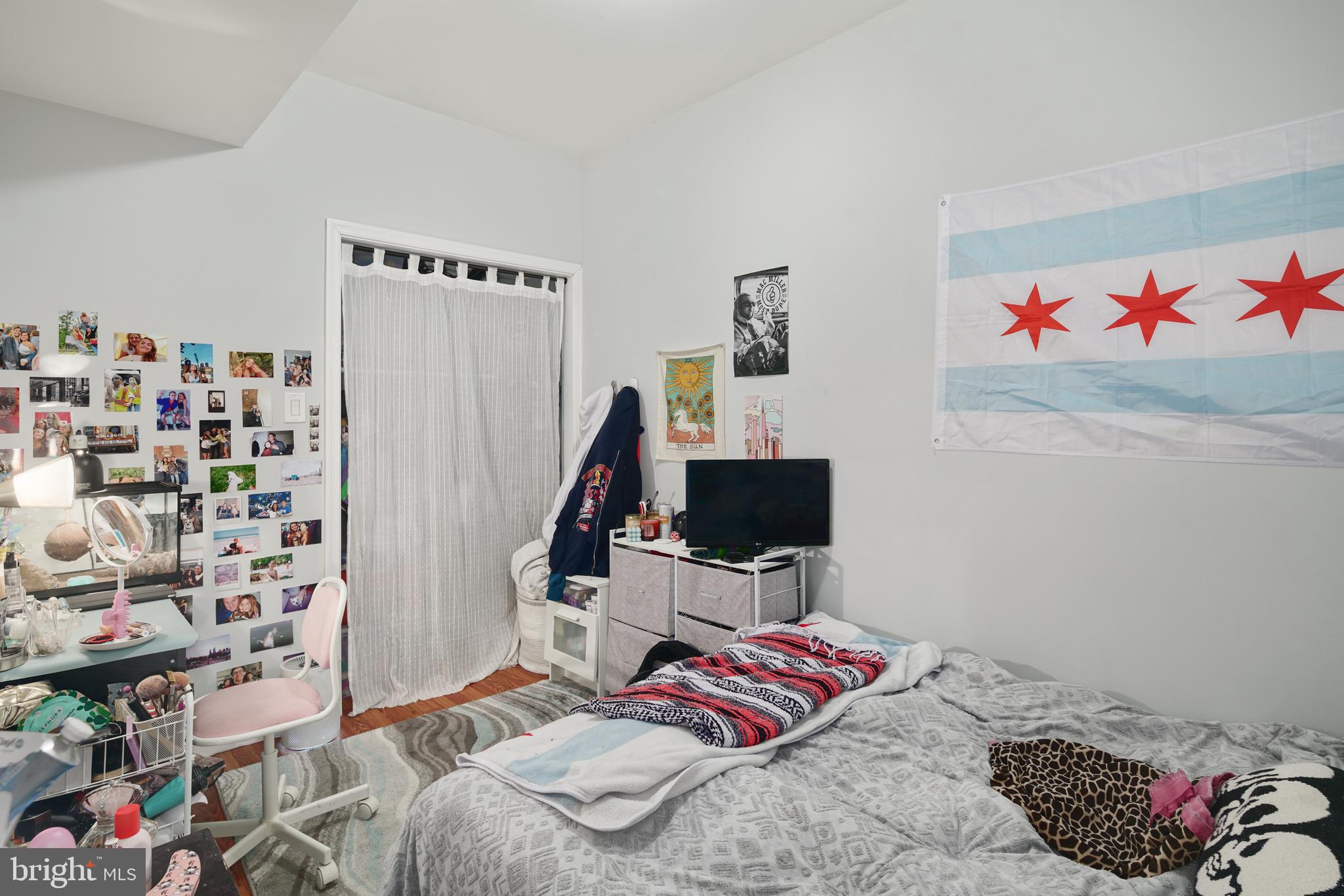 TEMPLE UNIVERSITY - Residential Lease