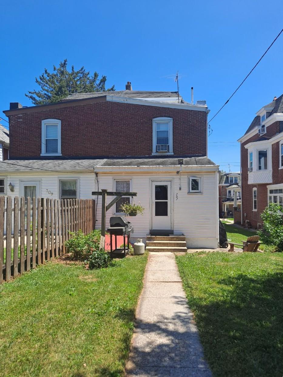 707 STANBRIDGE STREET
