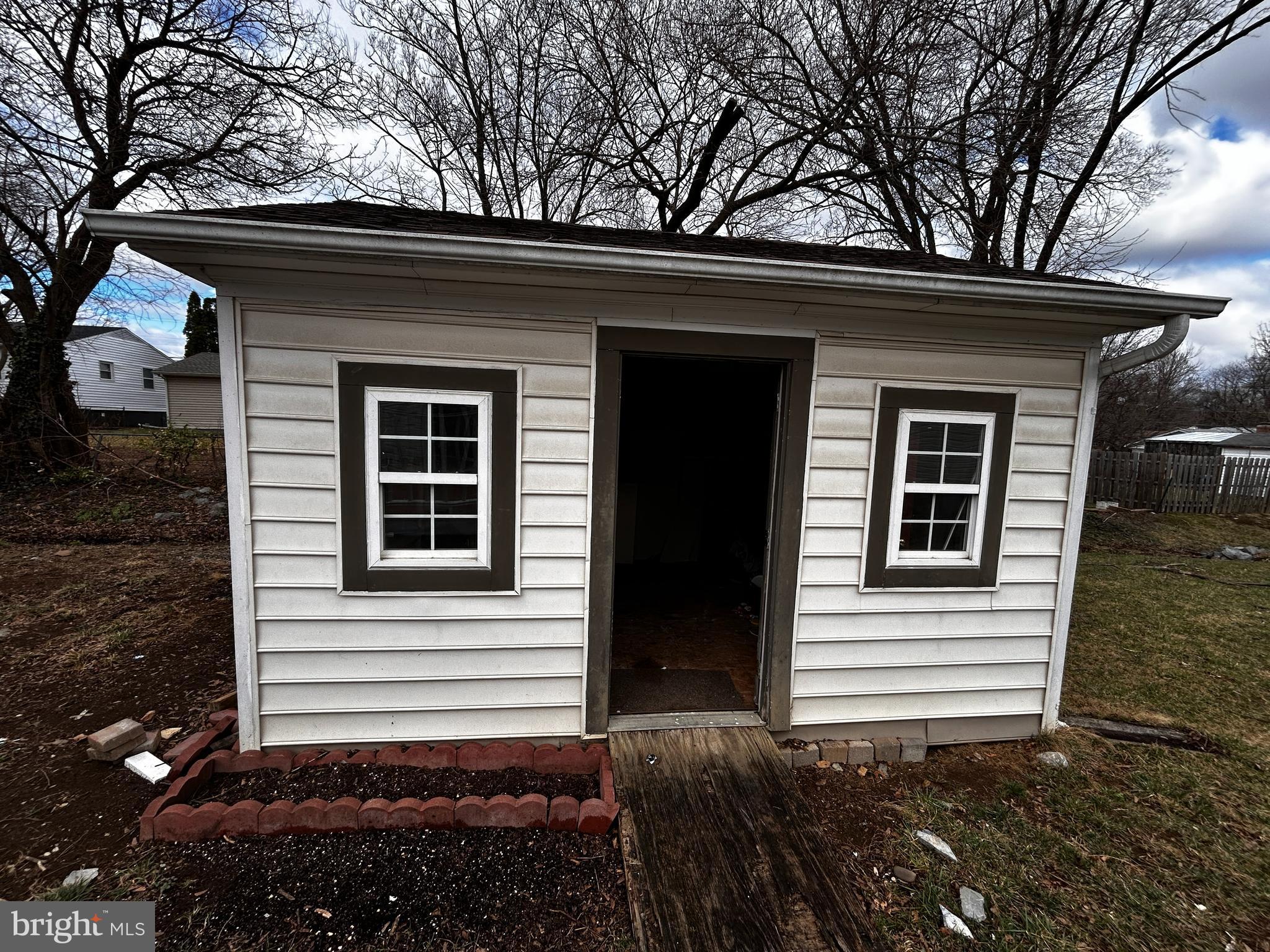 WINCHESTER CITY - Residential