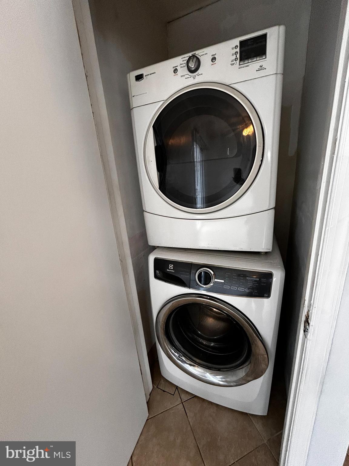 WINCHESTER CITY - Residential