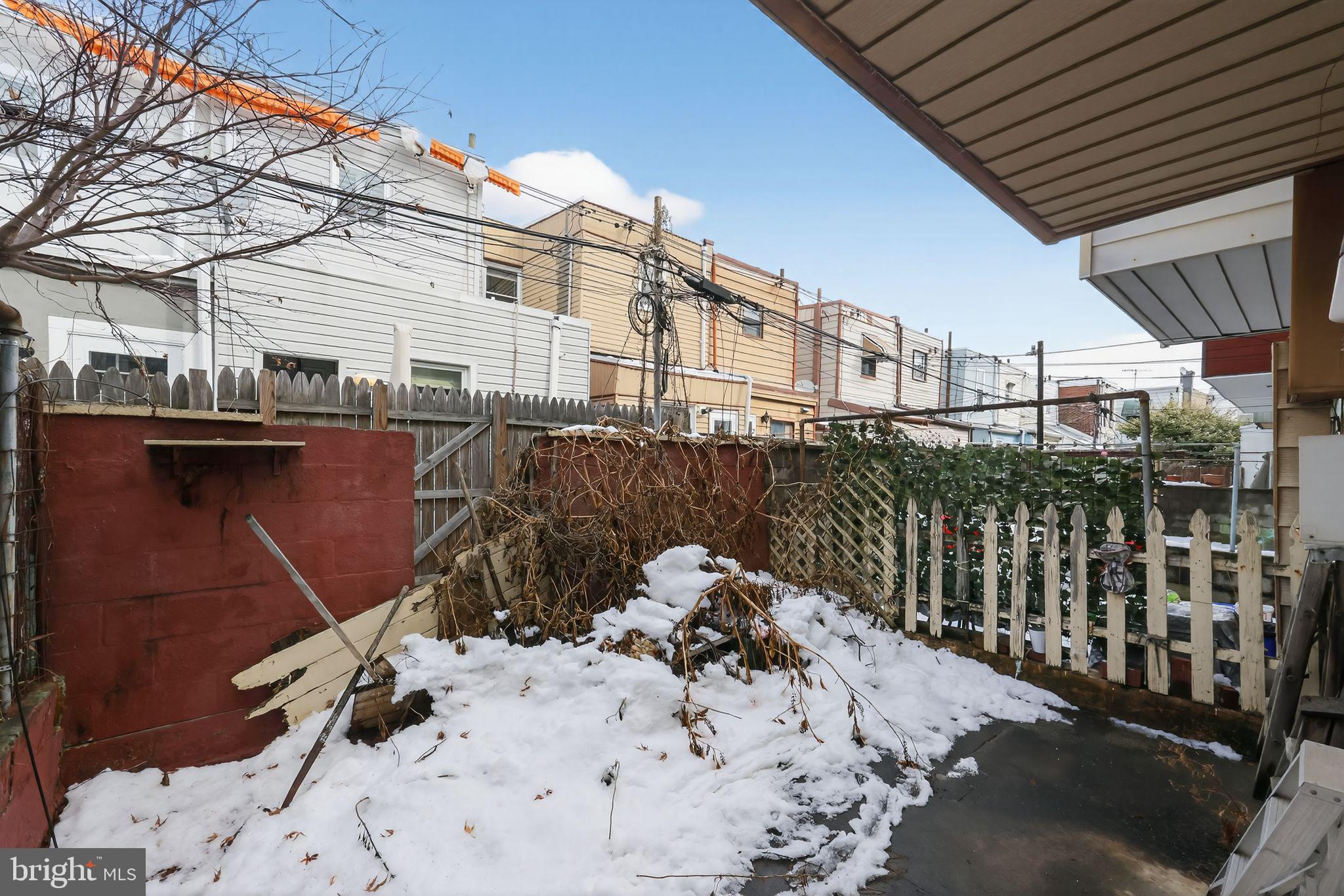 LOWER MOYAMENSING - Residential