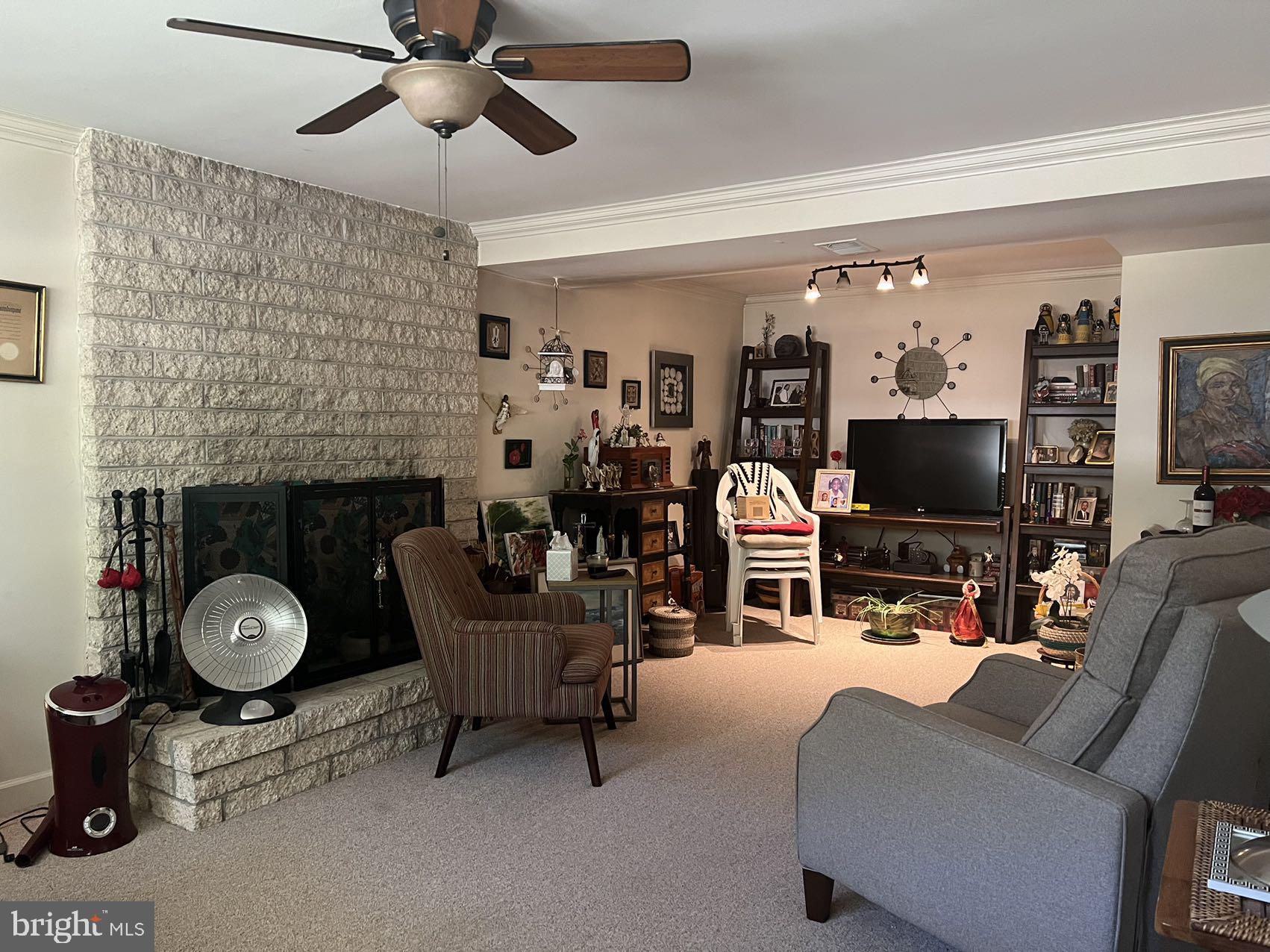 DALE CITY - Residential