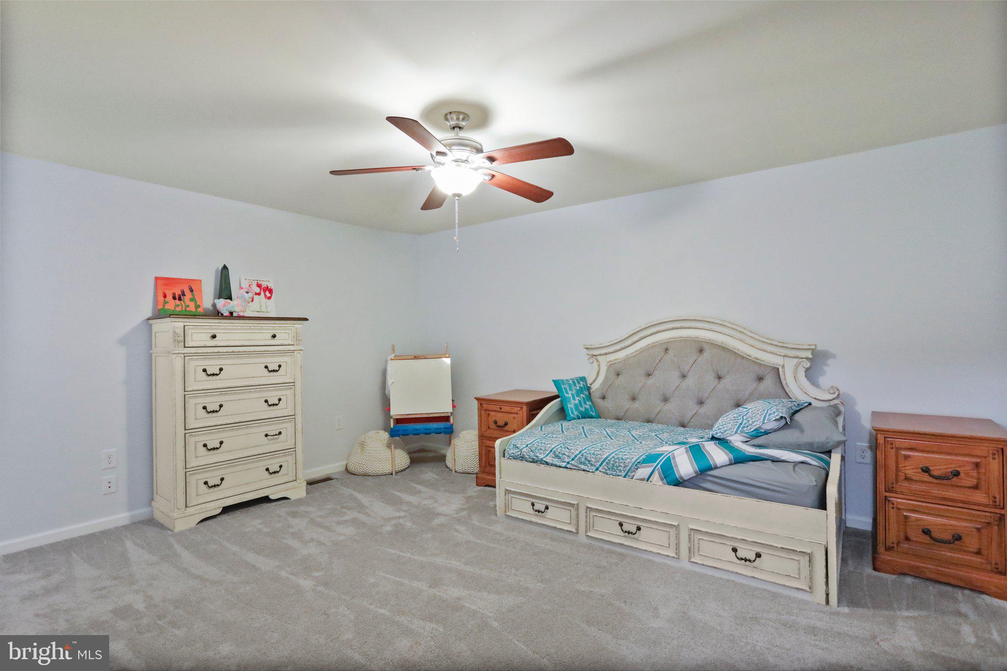 LOCUST HILL - Residential