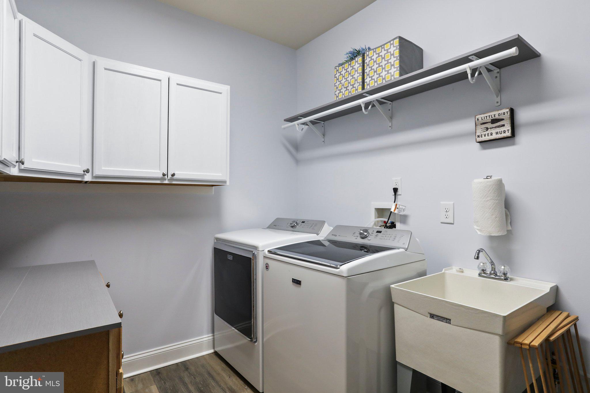 LOCUST HILL - Residential