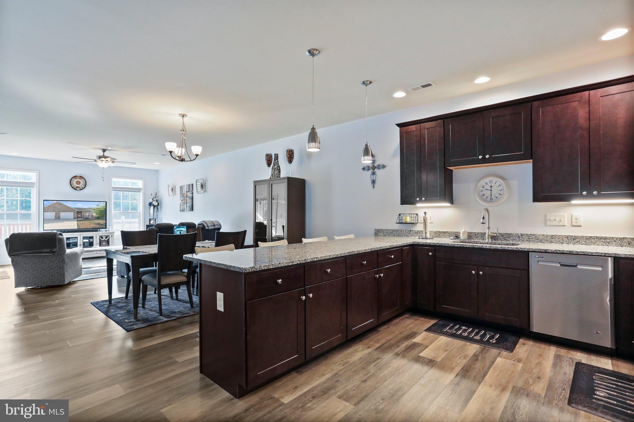 LOCUST HILL - Residential