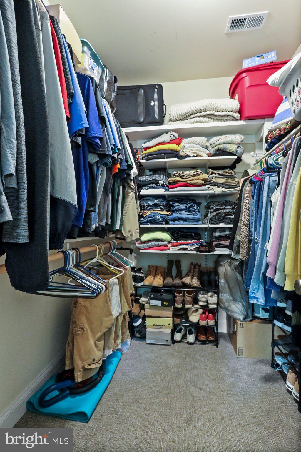 LOCUST HILL - Residential