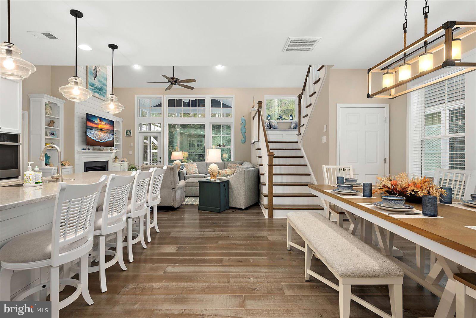 GOVERNORS - Residential