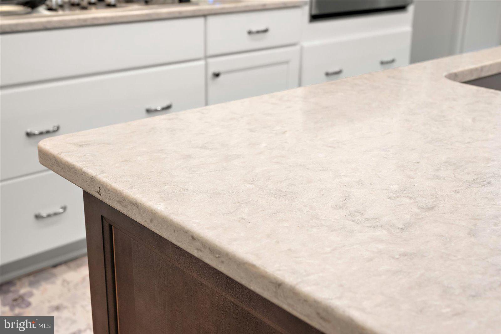 GOVERNORS - Residential