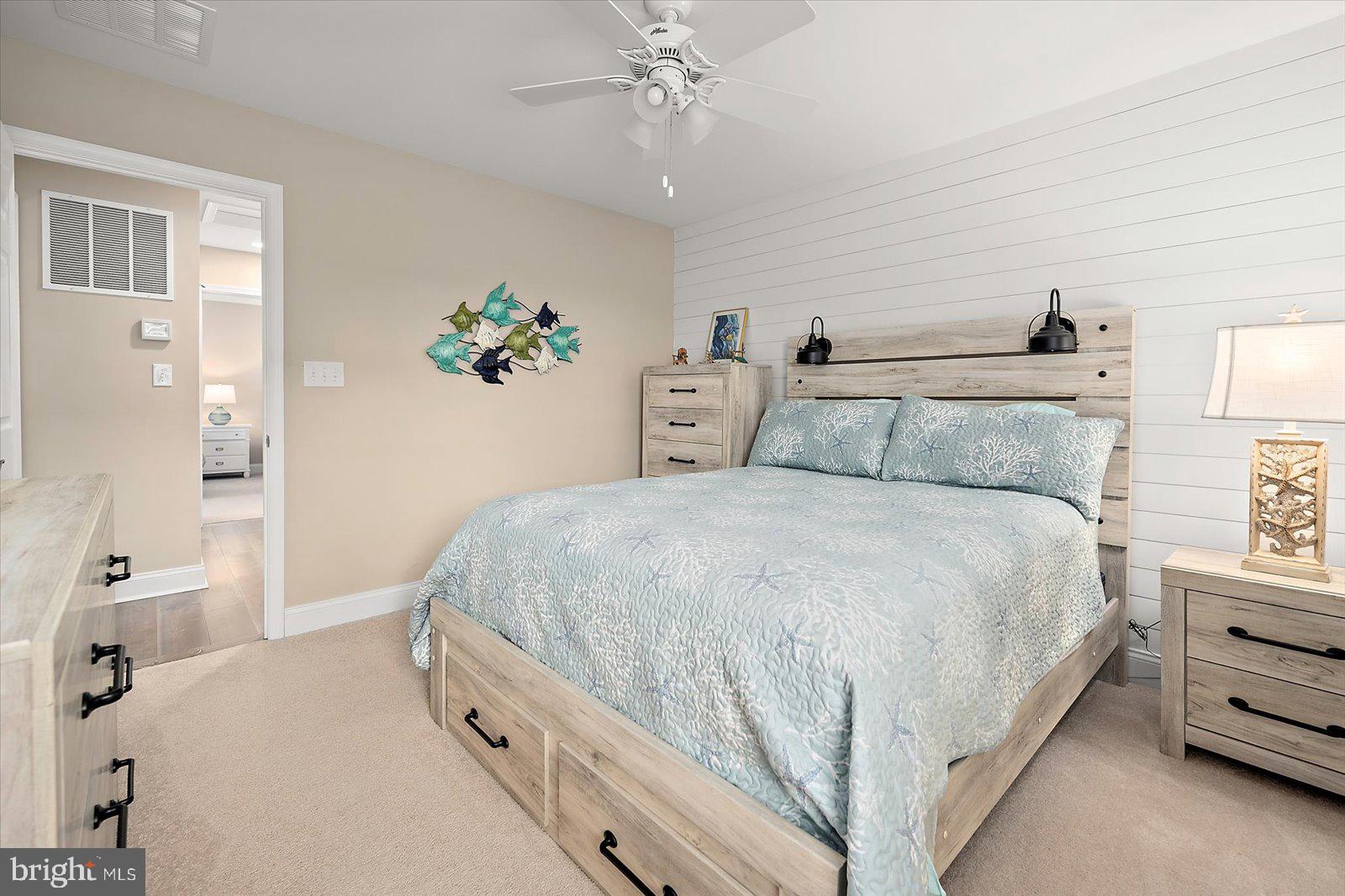 GOVERNORS - Residential