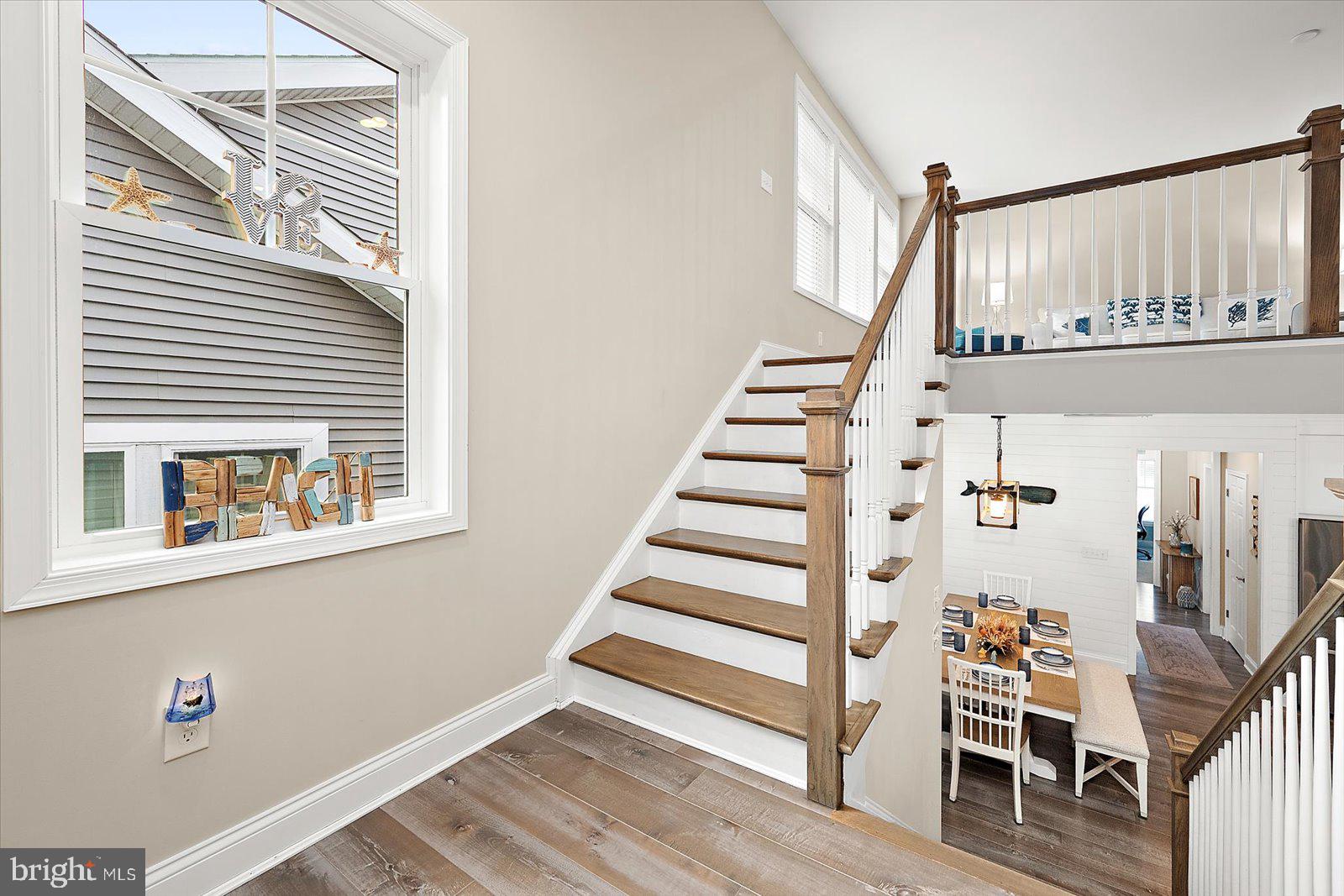 GOVERNORS - Residential