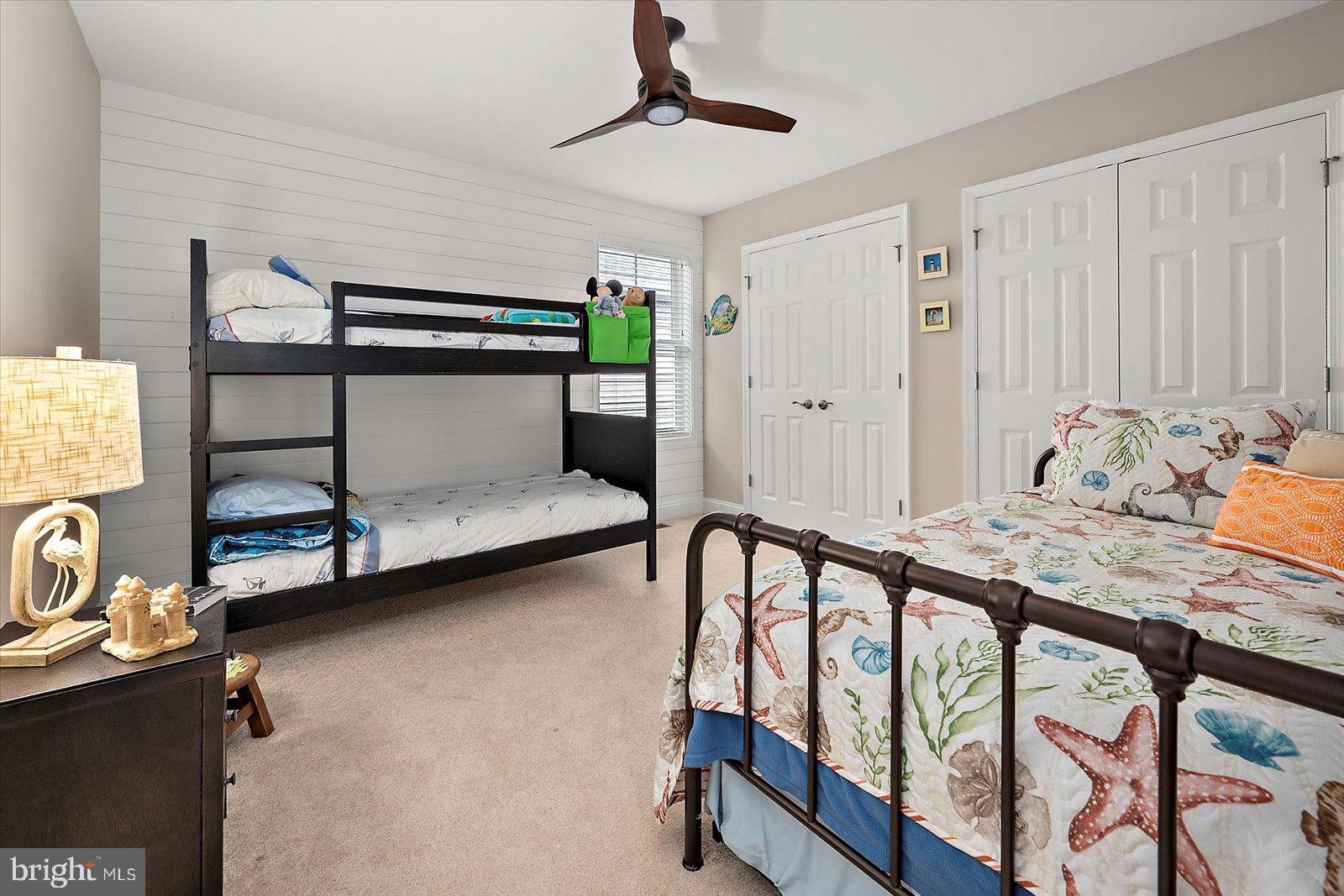 GOVERNORS - Residential