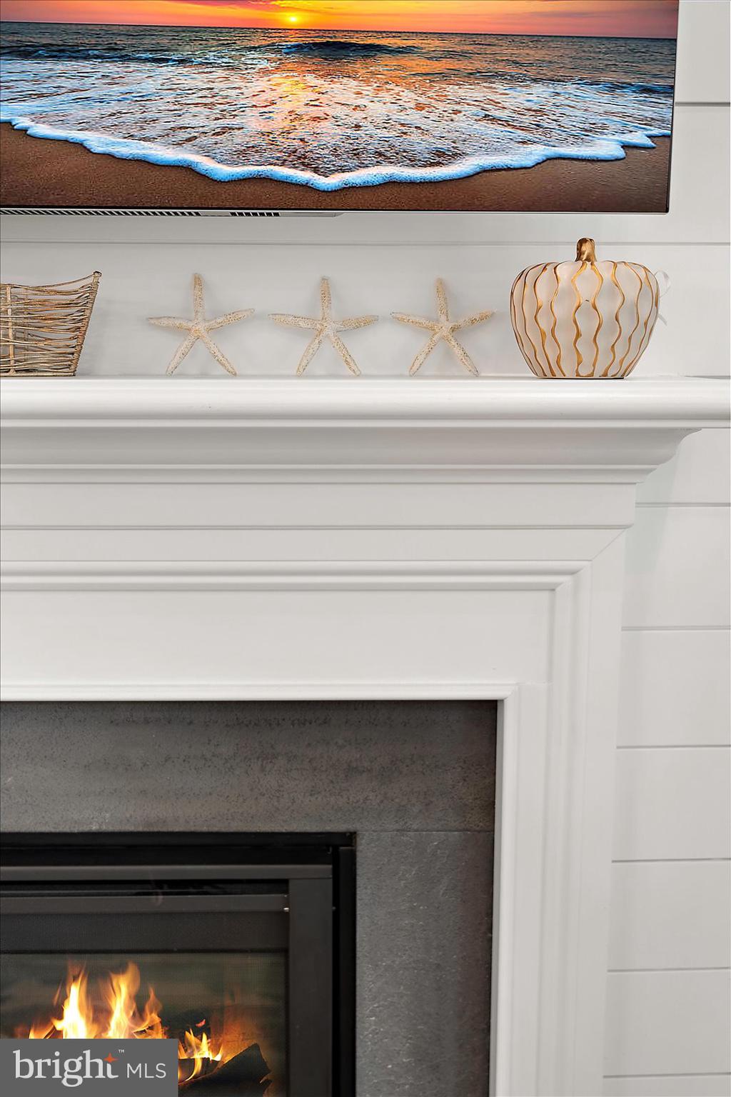 GOVERNORS - Residential