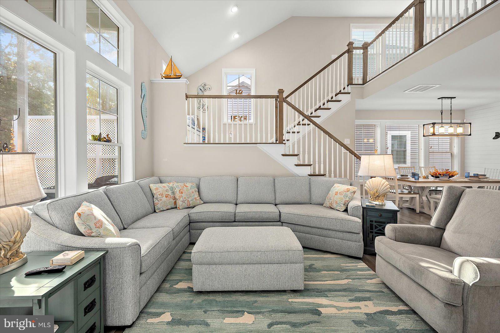 GOVERNORS - Residential