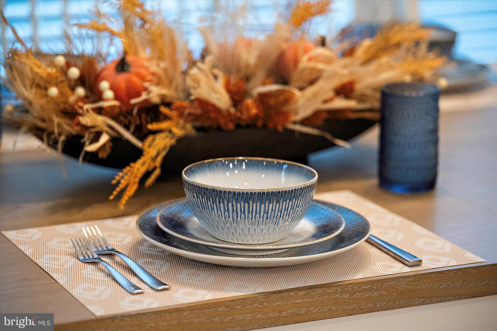 GOVERNORS - Residential