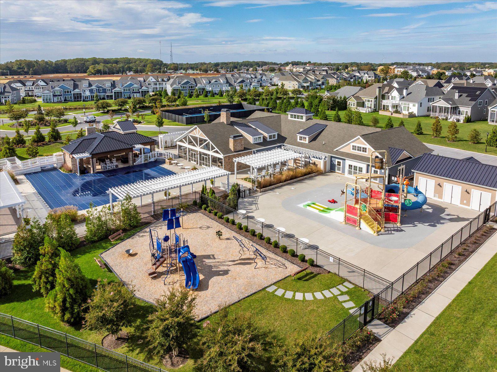 GOVERNORS - Residential