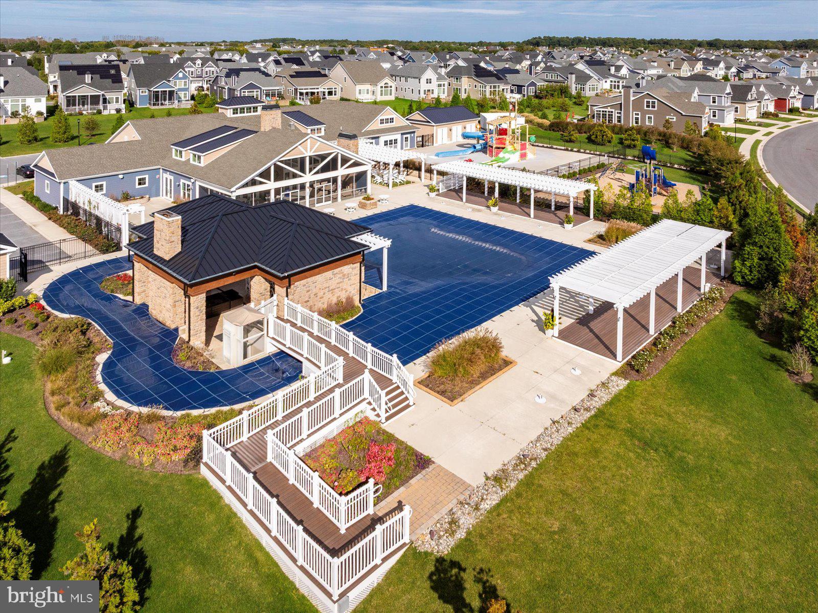 GOVERNORS - Residential