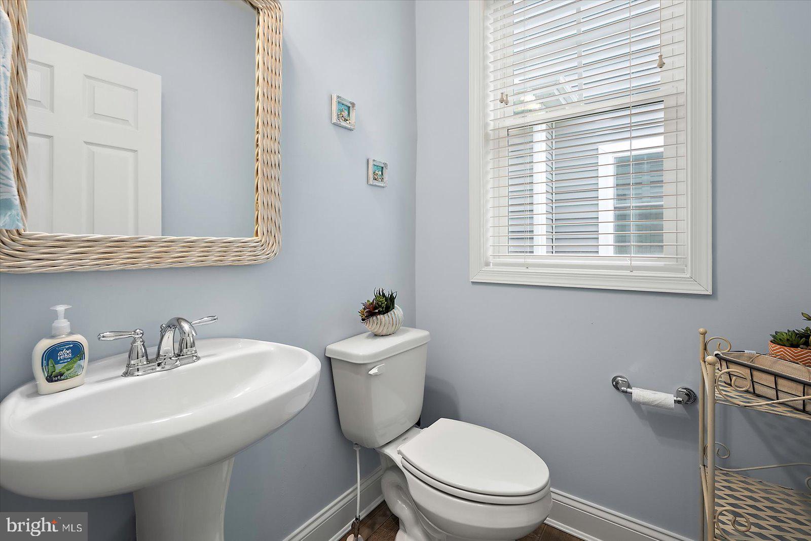 GOVERNORS - Residential