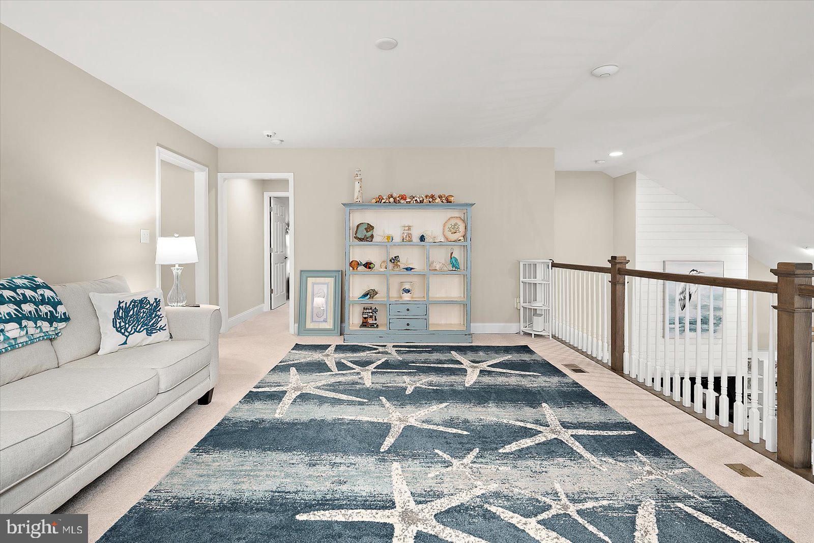 GOVERNORS - Residential