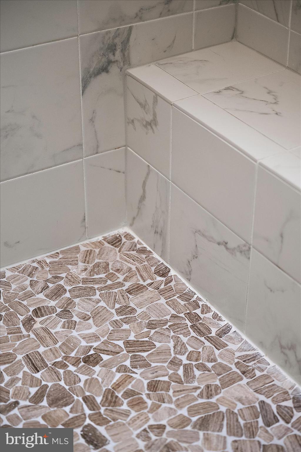 GOVERNORS - Residential