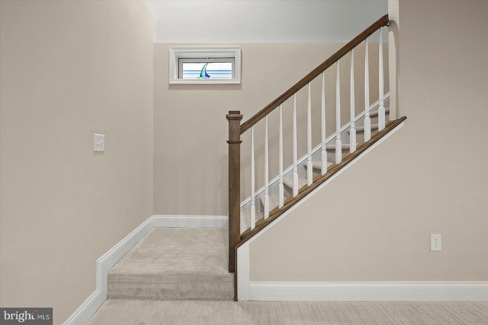 GOVERNORS - Residential