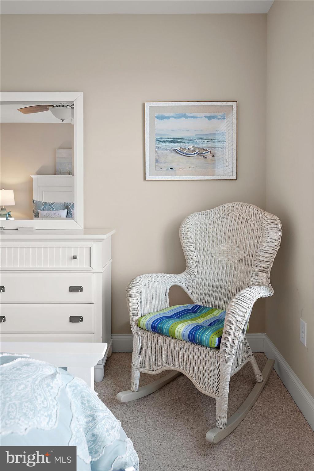 GOVERNORS - Residential