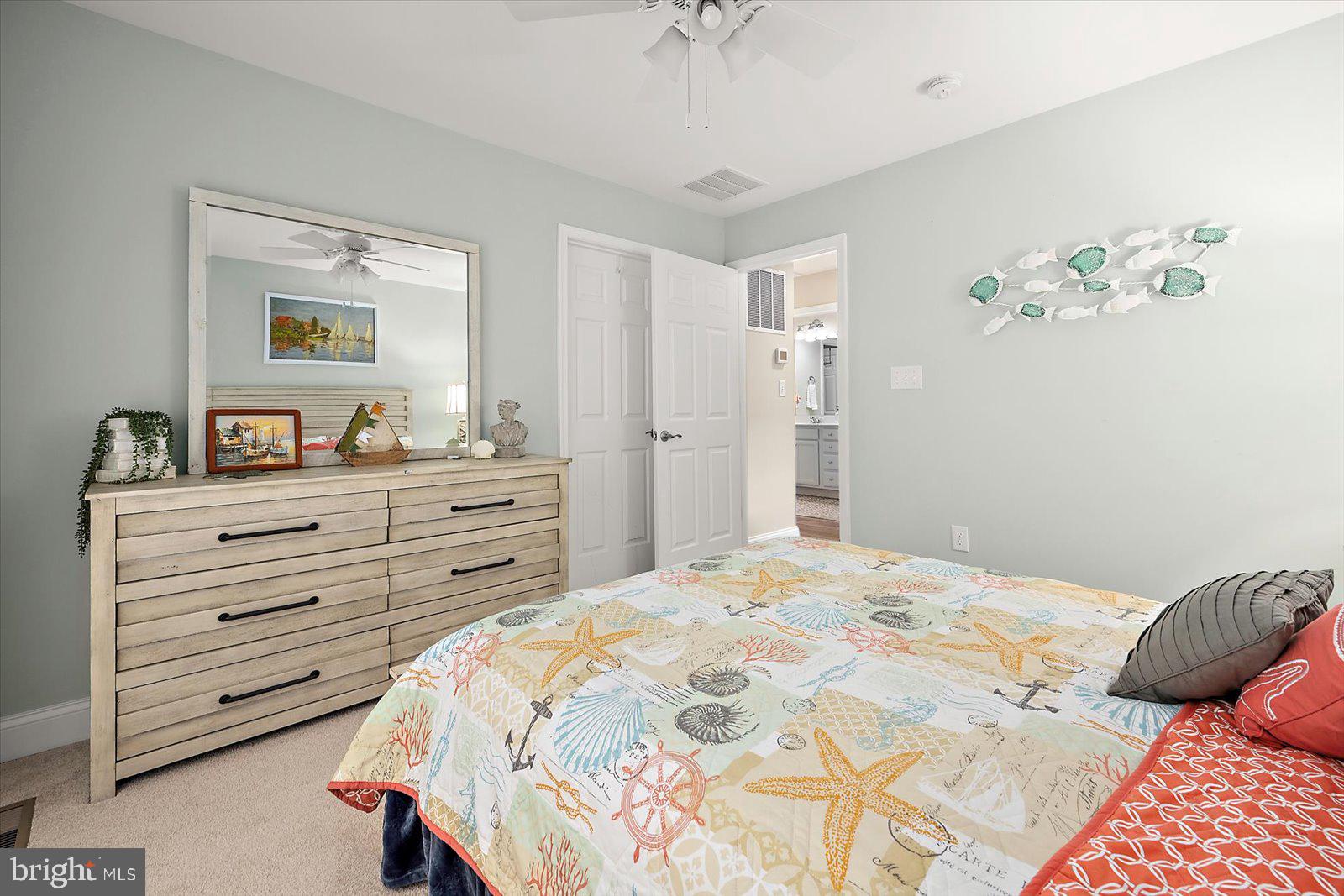 GOVERNORS - Residential