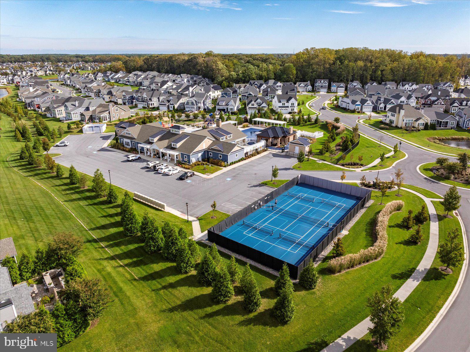 GOVERNORS - Residential