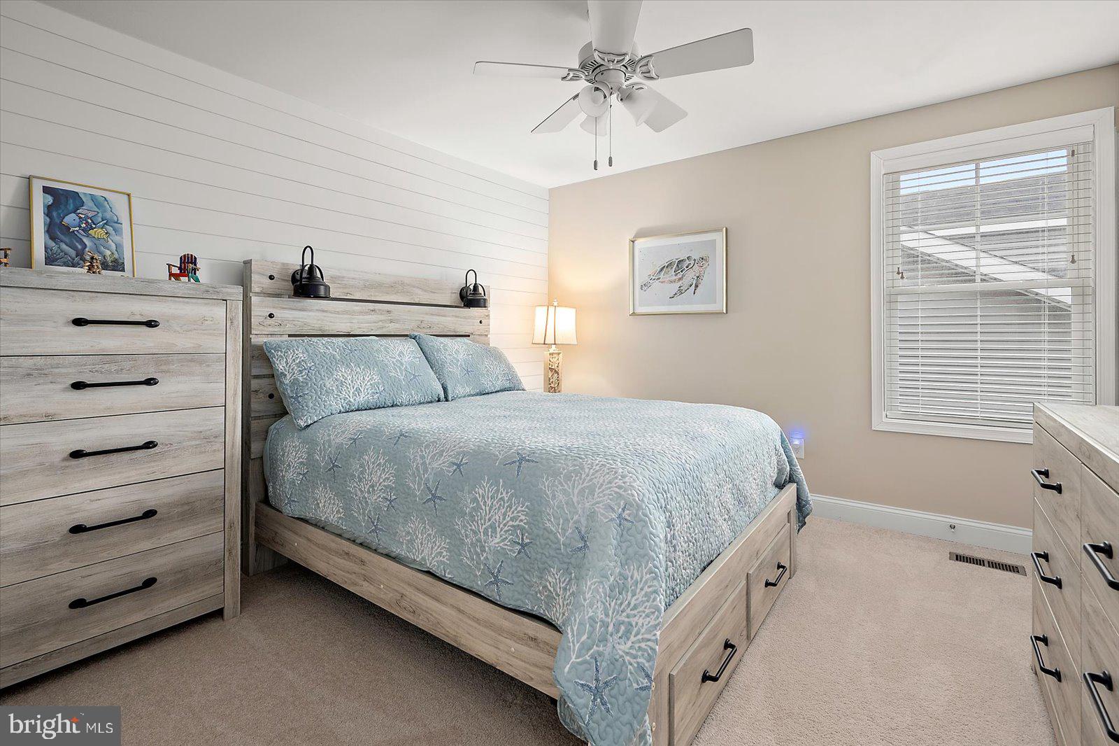 GOVERNORS - Residential