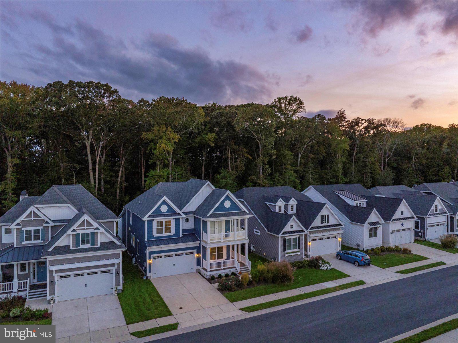 GOVERNORS - Residential