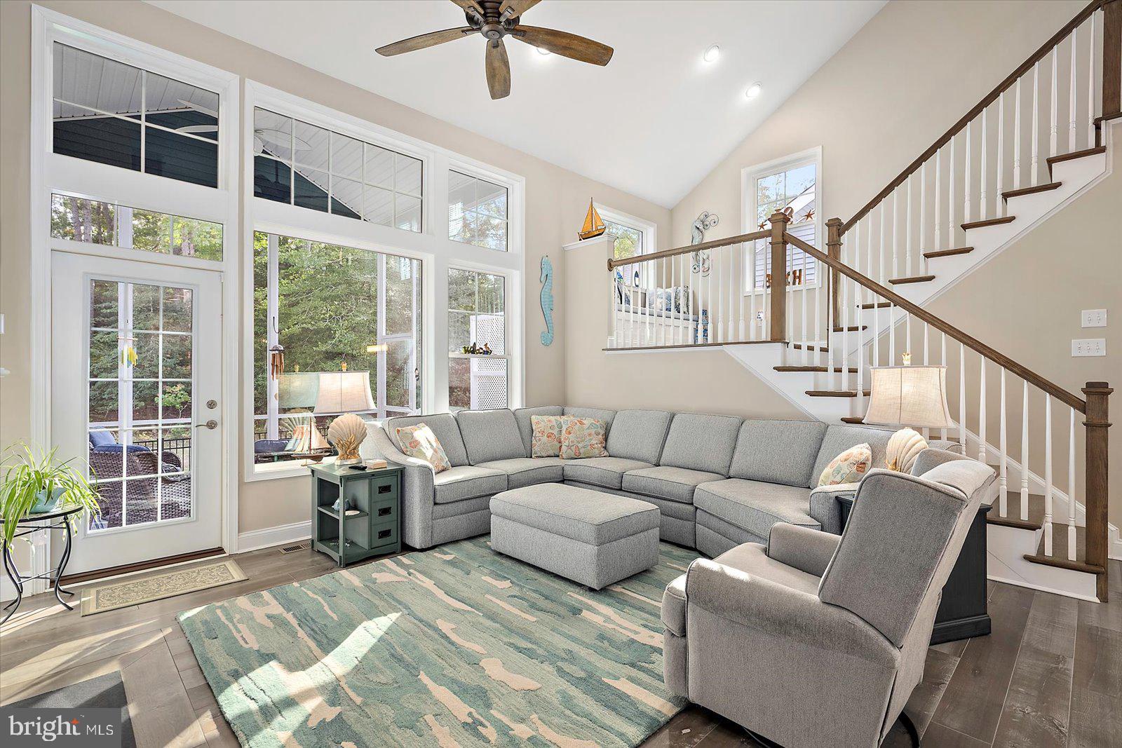 GOVERNORS - Residential