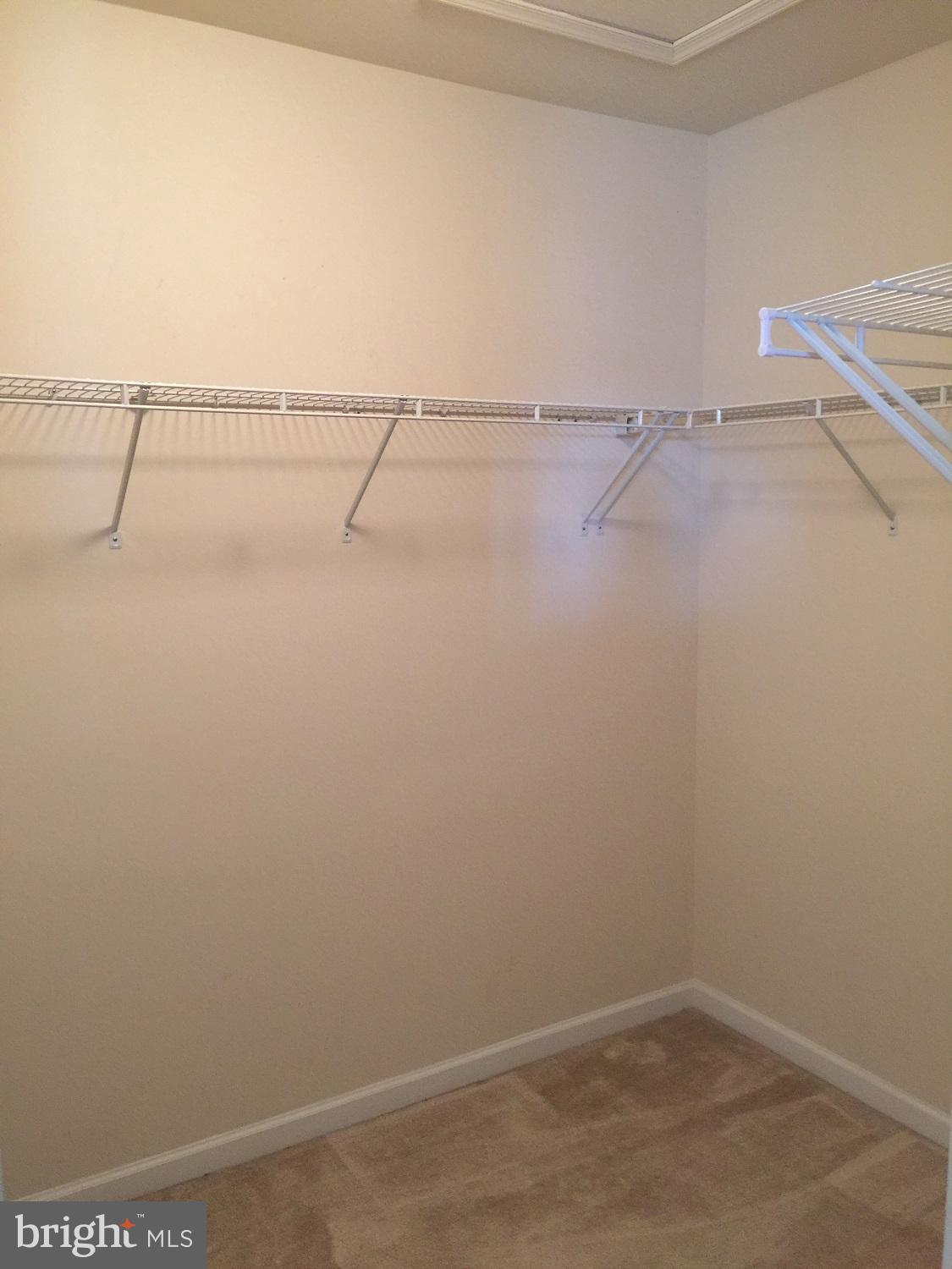 RESERVE AT SOUTH RIDING - Residential Lease