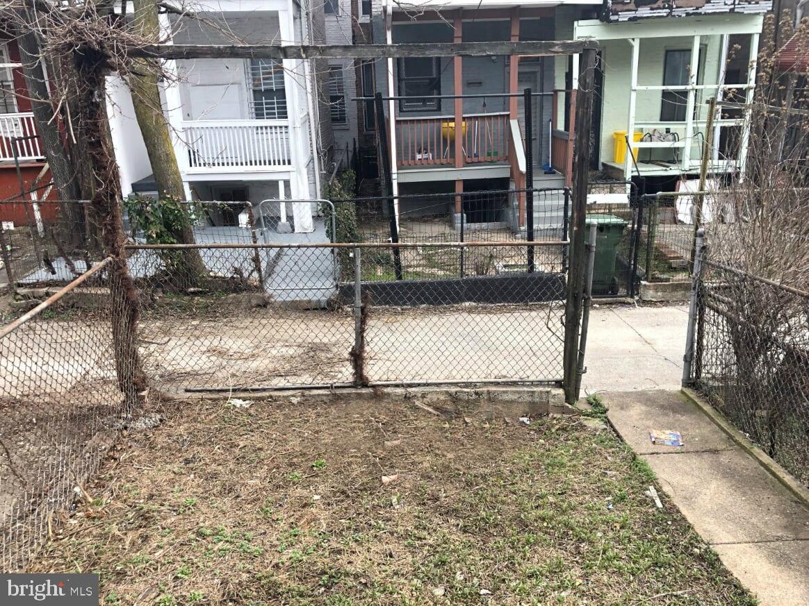 EASTERWOOD - Residential