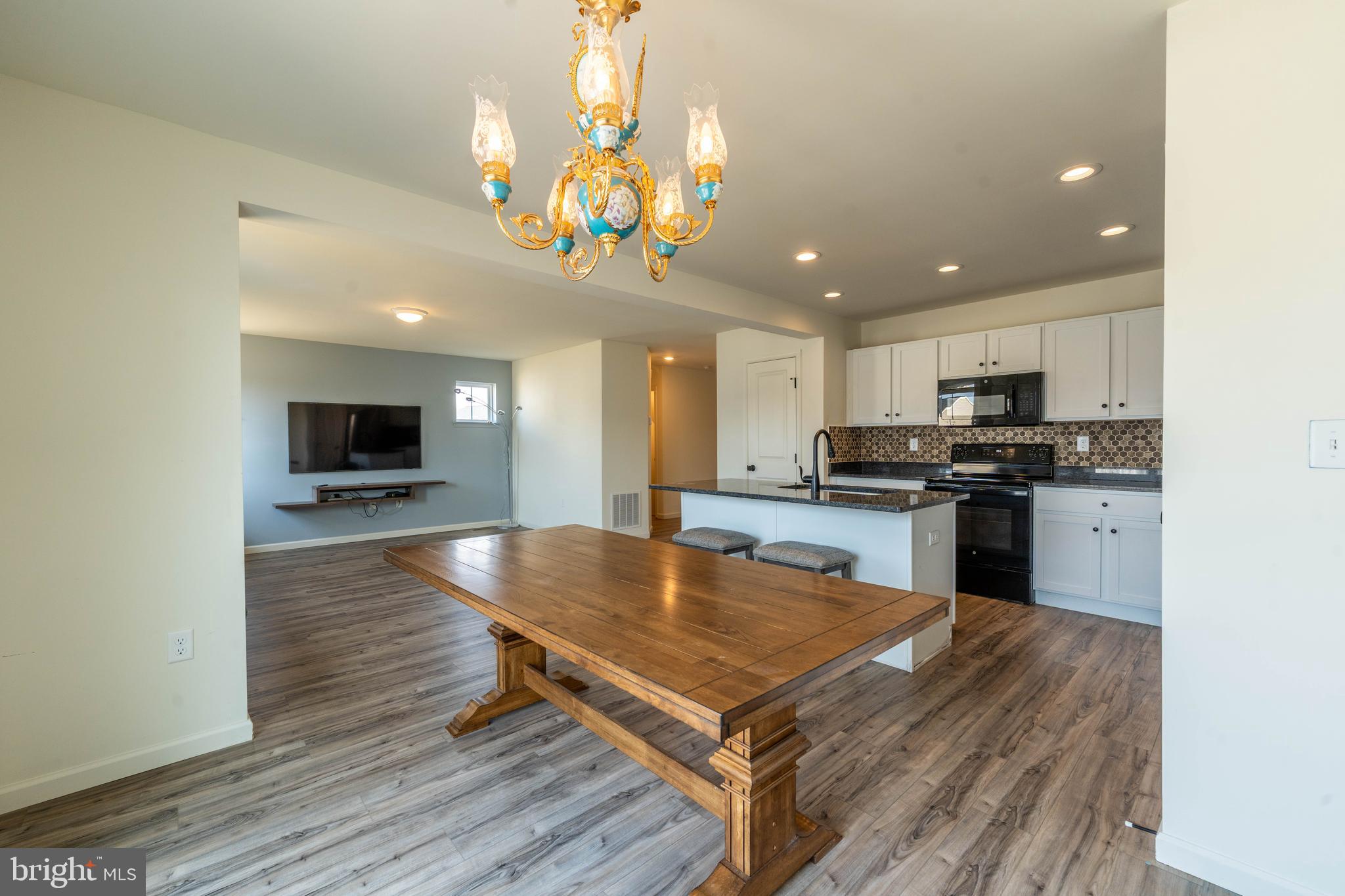 VILLAGE OF NITTANY GLEN - Residential