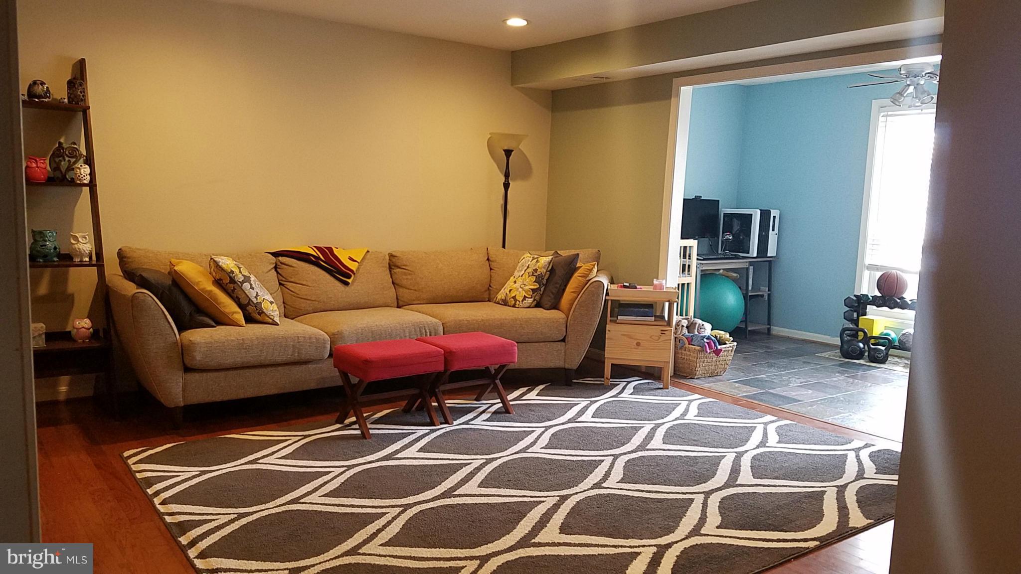 THE OAKTON - Residential Lease