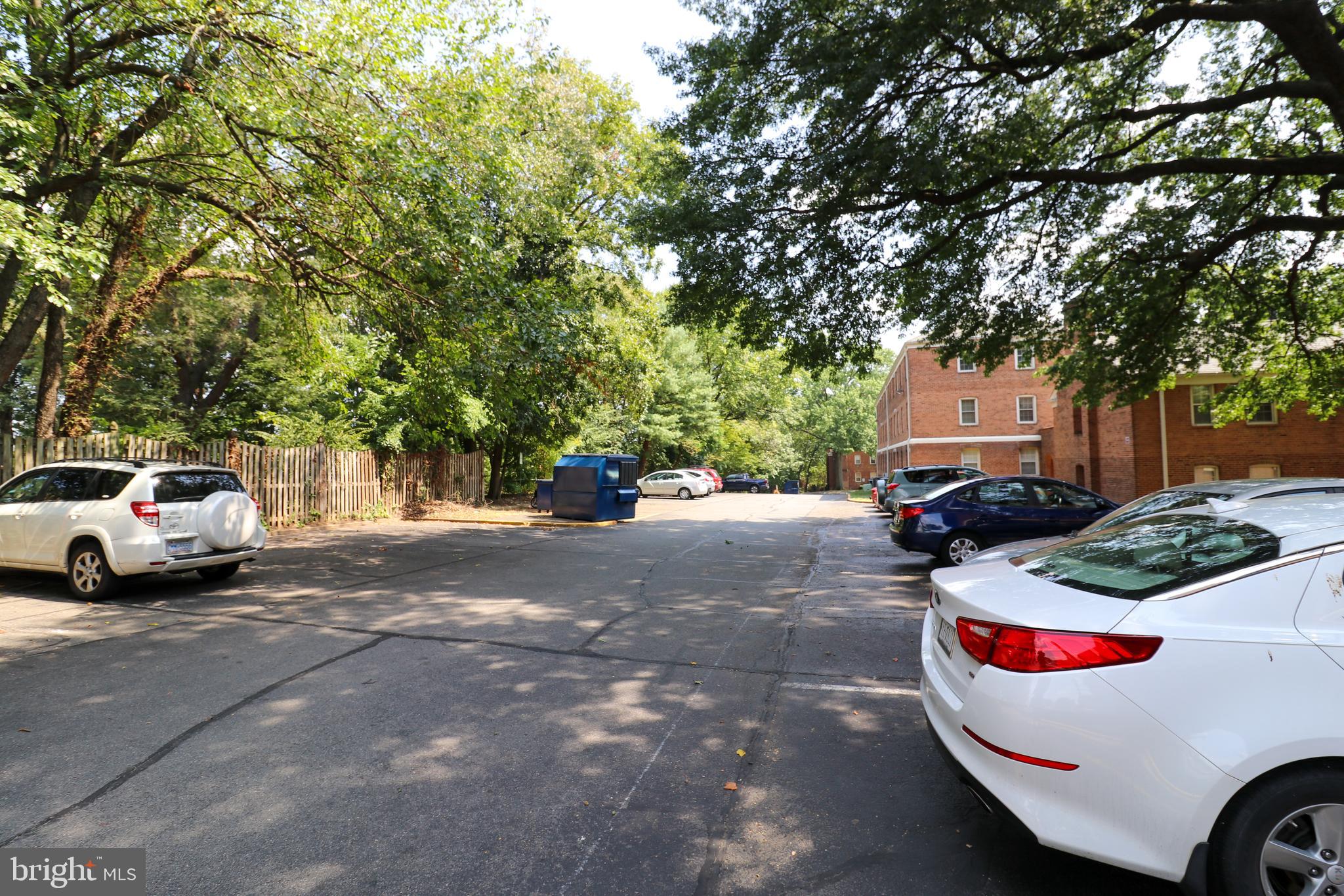 CAMBRIDGE COURTS - Residential Lease