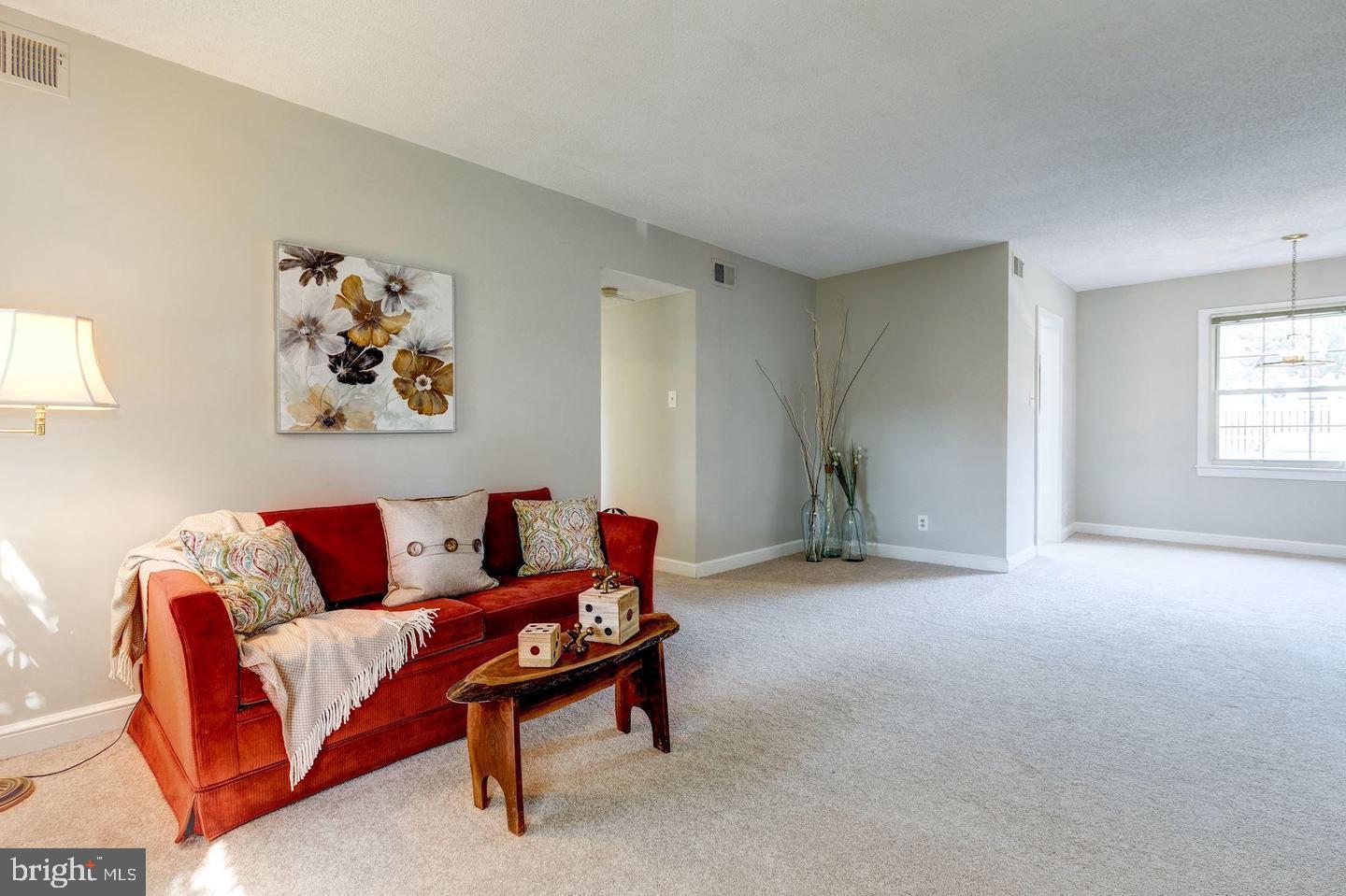 CAMBRIDGE COURTS - Residential Lease